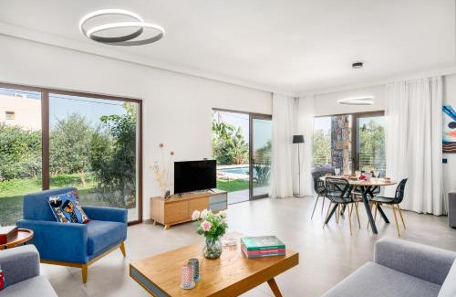 Kefalas Villa | Modern Villa Fos with Private Pool, 5km from the beach