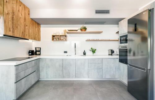Kefalas Villa | Modern Villa Fos with Private Pool, 5km from the beach