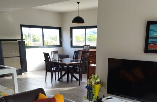 Popian House | Modern villa in a picturesque village in the heart of Hérault