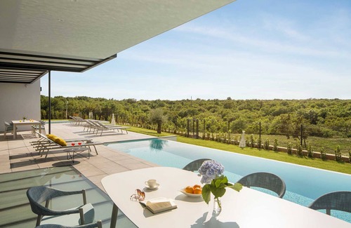 Bale Villa | Modern villa Noble with view and pool in Bale