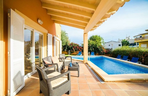 Alcanada Villa | Modern villa with pool for 8 people near the beach of Aucanada