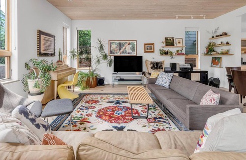 Newlands House | Modern & Warm Home in the Heart of Boulder
