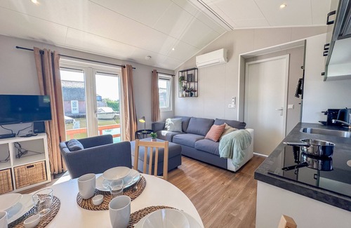 Municipality of Stichtse Vecht Ski Chalet | Modern waterfront chalet with airco and terrace