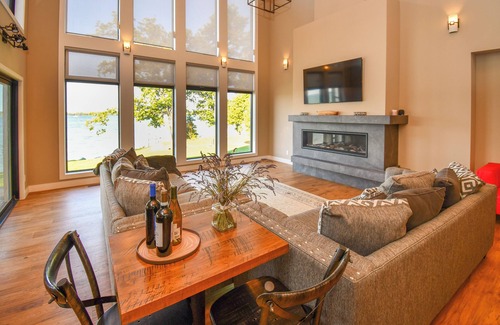 Ramara Cottage | Modern Waterfront Cottage Retreat: Everything You Need, Right on the Water