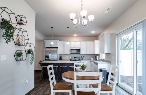 Wausau House | Modern Wausau Townhome