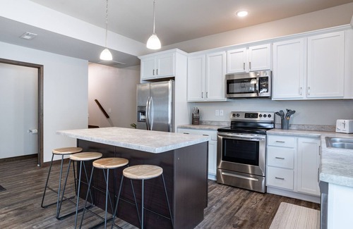Wausau House | Modern Wausau Townhome