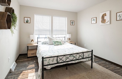 Wausau House | Modern Wausau Townhome