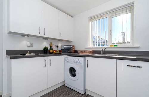Smethwick House | Modern West Midlands Family home with Garden