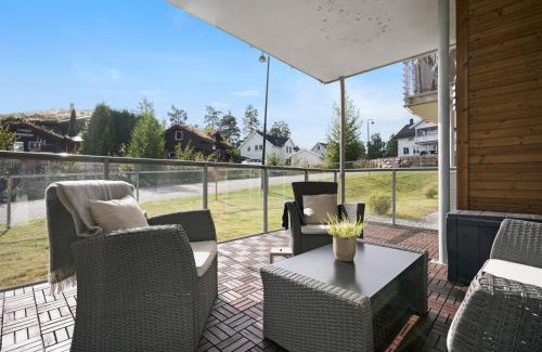 Eidsvoll Apartment | Moderne leilighet - nært flyplass - lader for elbil