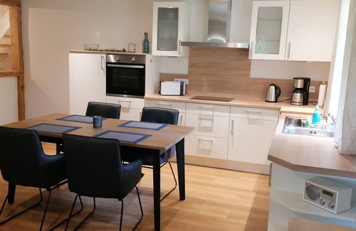 Oldenswort Apartment | Moderne Maisonette Wohnung mit Eigener Terrasse auf Pohns Warft