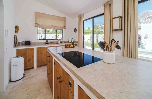 Javea Ski Chalet | Moderne Villa im Ibizastil in Jávea nur Wenige Fahrminuten vom Strand Entfernt
