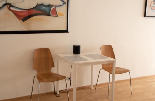 Prague 3 Apartment | Modernes Studio in Prag mit eigenem Parkplatz