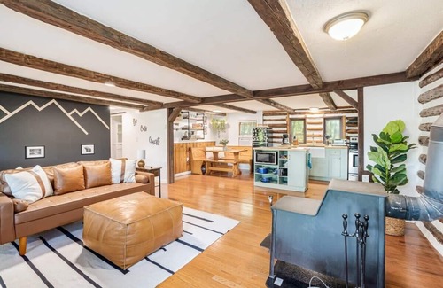 Berkeley Springs Ski Chalet | Modernized Log Cabin w Hot Tub, Fire Pit & Views!