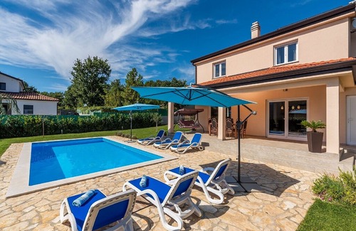 Matohanci Cabin | Modernly equipped holiday house near Rovinj with a private pool