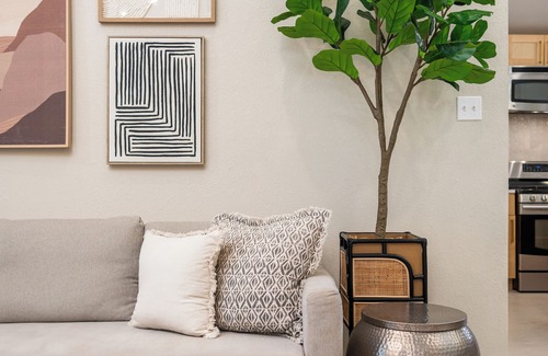 Barker House | Modernly Renovated Family Home w/Double Swing, 4TVs, Pets OK & Backyard Firepit