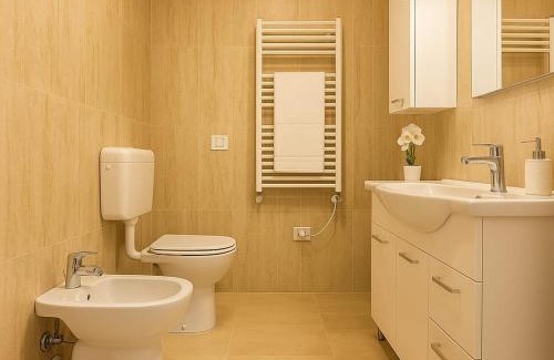 Udine Apartment | Moderno e Luminoso, Business 3A