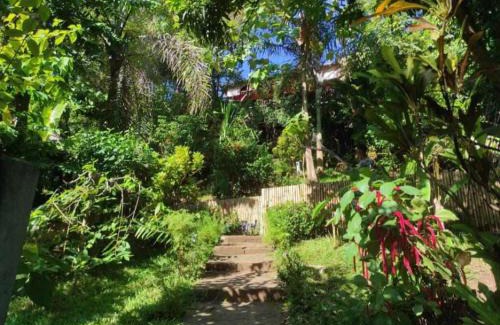 Madirokely Hotel | Moemoea Lodge