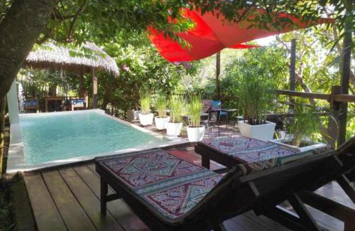 Madirokely Hotel | Moemoea Lodge