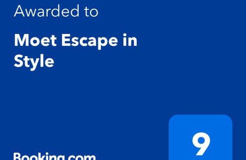 Encounter Bay House | Moet Escape in Style