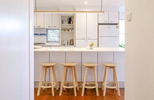 Moffat Beach House | Moffat Beach Gem - Steps to Surf, Walks, Cafes