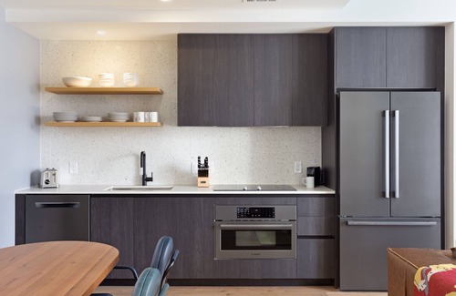 East Cesar Chavez Condo | Mohawk by AvantStay | Brand New Condo Room in Austin w/Amazing Amenities!