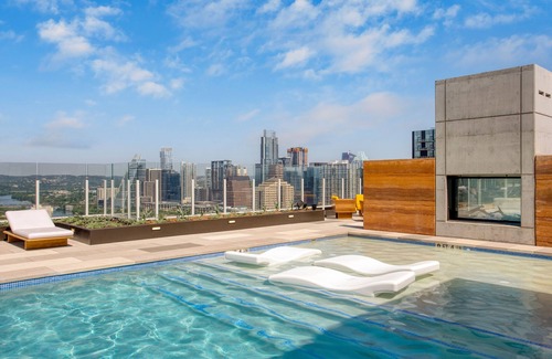 East Cesar Chavez Condo | Mohawk by AvantStay | Brand New Condo Room in Austin w/Amazing Amenities!
