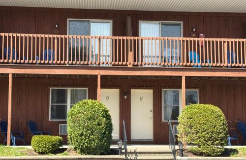 Lake George Hotel | Mohican Resort Motel, Conveniently located to all Lake George attractions