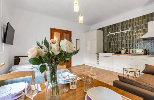 Mokotow Apartment | Mokotów Studio - Top Location, Tram&Shops nearby - by Rentujemy