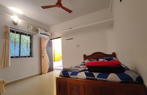 Arambol House | Moksha cafe rooms arambol beach