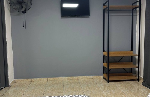 Alto Boquete Cabin | MOMA Guest House Alto Boquete - Triple Room with Shared Bathroom