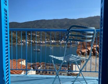 Poros Apartment | Mona