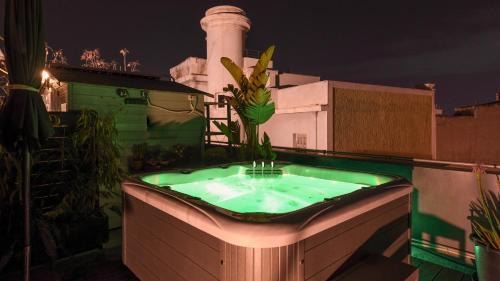 Thissio Apartment | Monastiraki Factory CityCenter- Unspoiled Athens Apartments