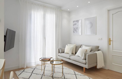 Gros Apartment | Moneo by FeelFree Rentals