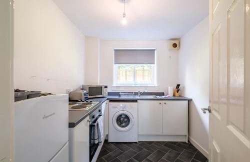 Coatbridge Apartment | Monicas Apartment Lovely ground floor 2 bedroom serviced apartment