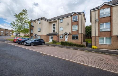 Coatbridge Apartment | Monicas Apartment Lovely ground floor 2 bedroom serviced apartment