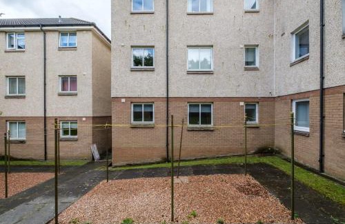Coatbridge Apartment | Monicas Apartment Lovely ground floor 2 bedroom serviced apartment