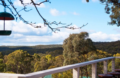 Hepburn Springs Cottage | Monigatti Cottage- enchanting cottage with beautiful garden and stunning views