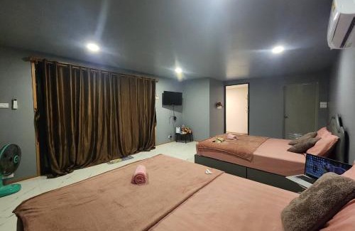 Nong Chaeng Bed & Breakfast | Monkhaokho Zone B