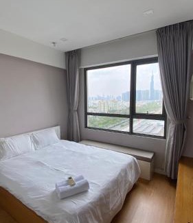 Thao Dien Bed & Breakfast | MonMon Apt - Masteri Thao Dien - 2BR - Firework & Landmark 81 view