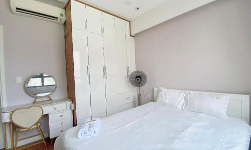 Thao Dien Bed & Breakfast | MonMon Apt - Masteri Thao Dien - 2BR - Firework & Landmark 81 view