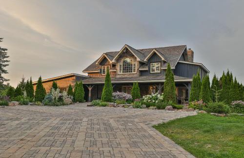 Mono Ski Chalet | Mono Hill Shalet
