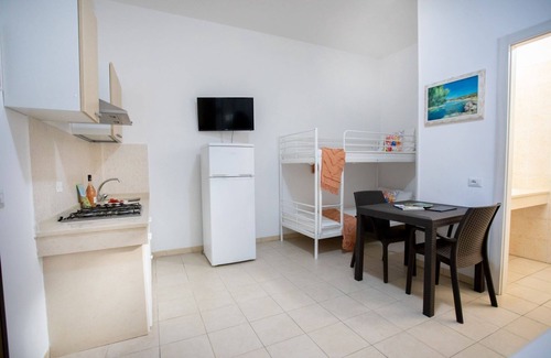 Torre Castiglione House | Mono La Caletta C | outdoor space, a/c