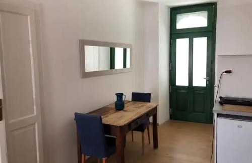 Lesa Apartment | Monolocale a Lesa - monolocale indipendente con divano letto e angolo cottura