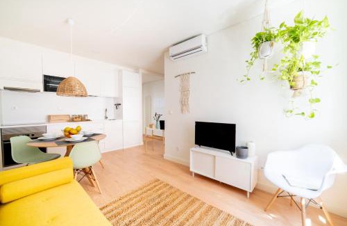 Santo Condestavel Apartment | Monsanto Hill House - NO. 565 1E