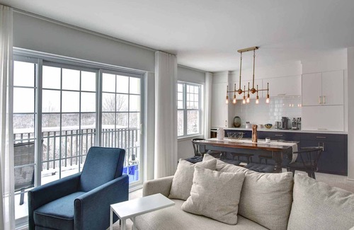 Saint-Faustin-Lac-Carre Condo | Mont-Blanc Escape: Ski In/Out, Fireplace & Nature