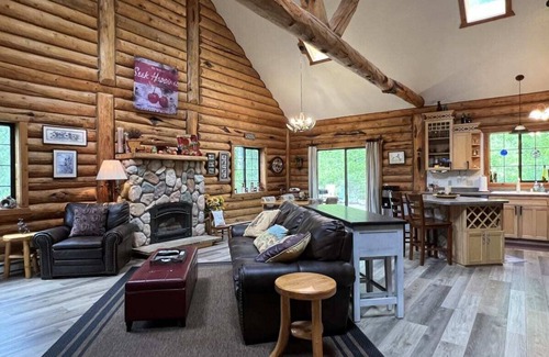 Bigfork Cabin | Montana Escape Cabin in the woods