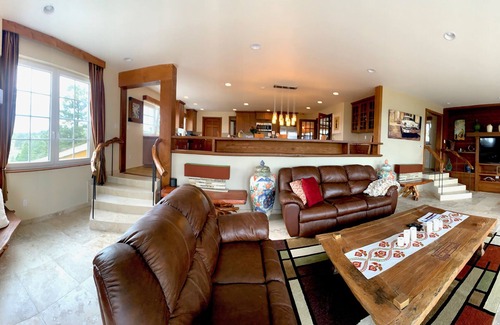 Helena House | Montana TING -5star vacation guest house in the heart of Montana