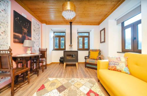 Lousa House | Montanhas do Xisto - Solar do Xisto Poente