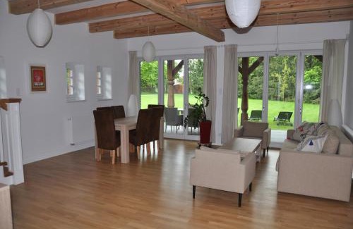 Pisz House | Monte Carvick nad jeziorem Seksty