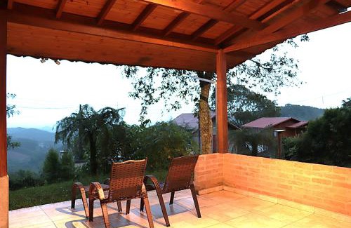 Monte Verde House | MONTE VERDE - Refúgio para família nas Montanhas!